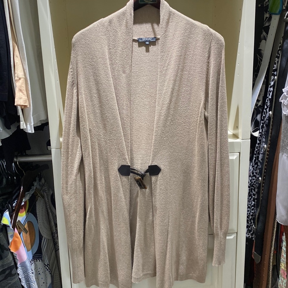 Renuar cardigan, beige with brown leather closure.